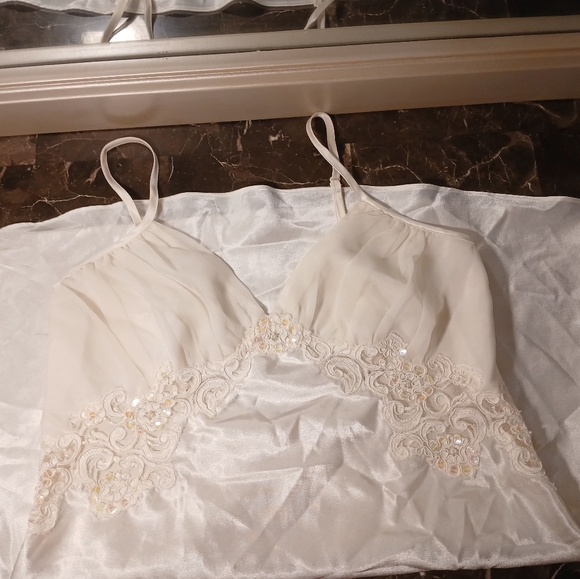Victoria's Secret Cream Chemise - Picture 16 of 16